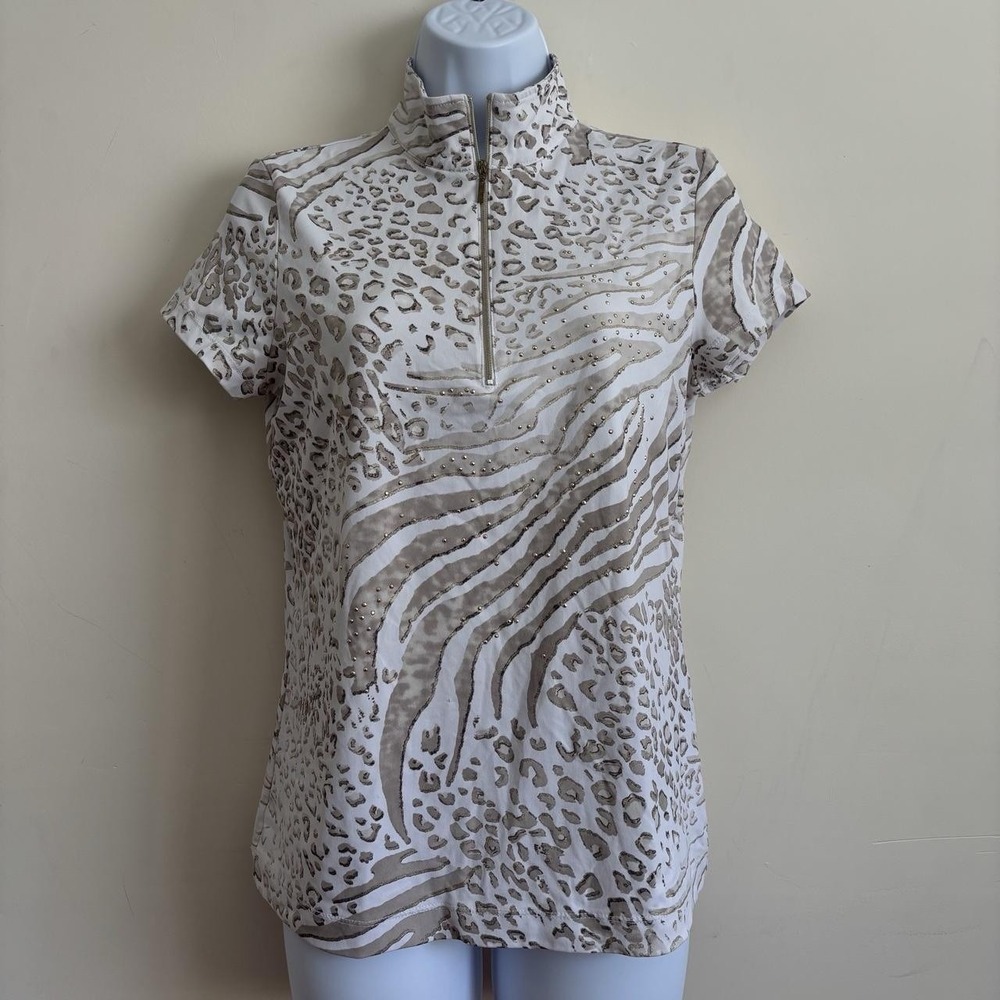 Chicos Zenergy Sz 0 L Golf Polo VNeck 1/4 Zip Shirt White Gold Animal Print Top